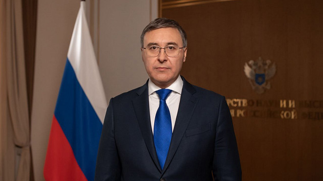 Валерий Фальков поздравил ветеранов и тружеников тыла с Днем Победы