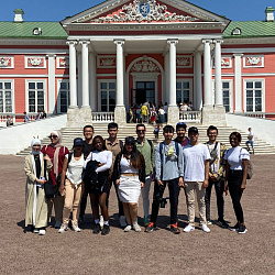 Иностранные обучающиеся Института международного образования побывали на экскурсии в музее-усадьбе Кусково