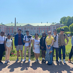 Иностранные обучающиеся Института международного образования побывали на экскурсии в музее-усадьбе Кусково